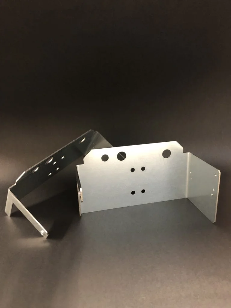 Металлические кронштейны