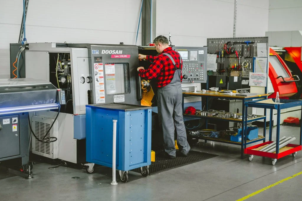 Работник ЧПУ